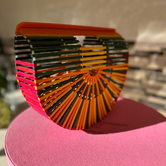 Handcrafted Bamboo Beach Tote -
Eco-Friendly & Stylish - Picture 4 of 12